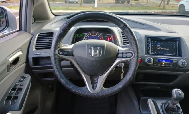 Honda Civic Sed. LXL/LXL SE 1.8 Flex 16V Mec. 2011 Flex-8