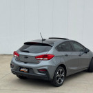 CRUZE SPORT RS 1.4 TURBO AUT. 2023 | ESPORTIVIDADE, ESTILO E TETO SOLAR!-2