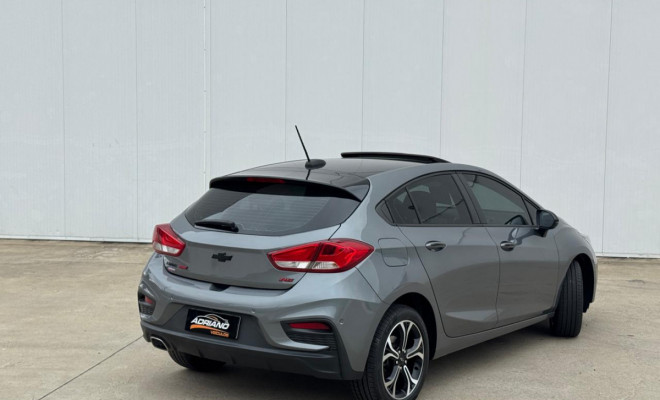 CRUZE SPORT RS 1.4 TURBO AUT. 2023 | ESPORTIVIDADE, ESTILO E TETO SOLAR!-2