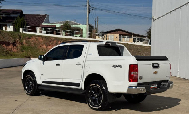 S10 High Country 2.8 4x4 Diesel Aut. 2021 | A picape perfeita para quem exige força, estilo e tecnologia-17
