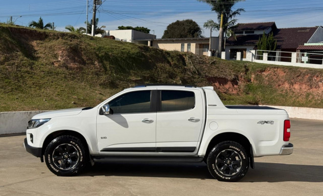 S10 High Country 2.8 4x4 Diesel Aut. 2021 | A picape perfeita para quem exige força, estilo e tecnologia-18