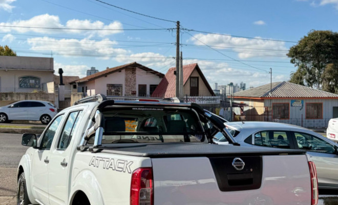 Nissan Frontier S CD 4x4 2.5 TB Diesel 2014 Diesel-3