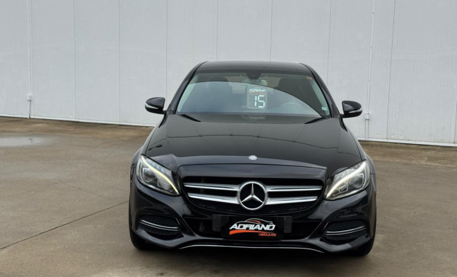 MERCEDES-BENZ C‑180 AVANTGARDE 1.6 AUT. 2015 | ELEGÂNCIA, CONFORTO E BAIXÍSSIMA QUILOMETRAGEM!-0