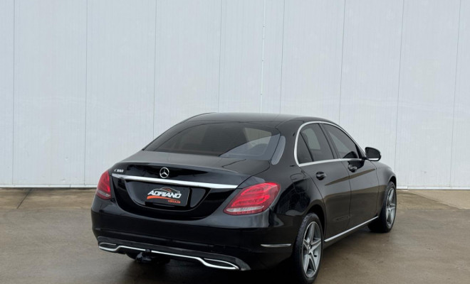 MERCEDES-BENZ C‑180 AVANTGARDE 1.6 AUT. 2015 | ELEGÂNCIA, CONFORTO E BAIXÍSSIMA QUILOMETRAGEM!-2