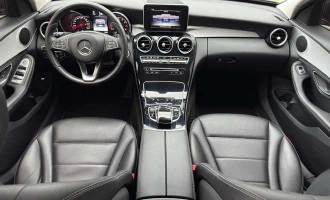 MERCEDES-BENZ C‑180 AVANTGARDE 1.6 AUT. 2015 | ELEGÂNCIA, CONFORTO E BAIXÍSSIMA QUILOMETRAGEM!-7