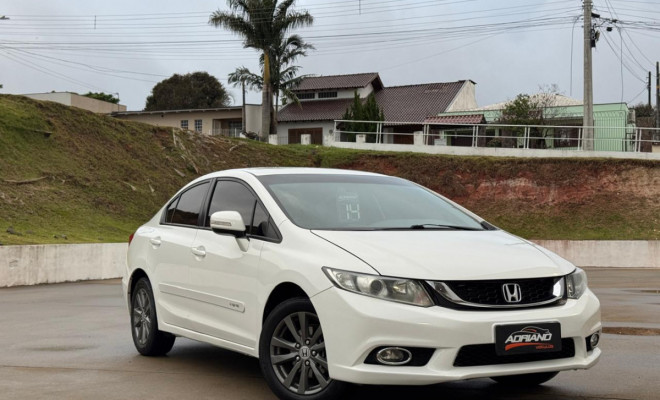 Honda Civic LXR 2.0 Aut. 2014 — Design, Conforto e Confiabilidade!-14