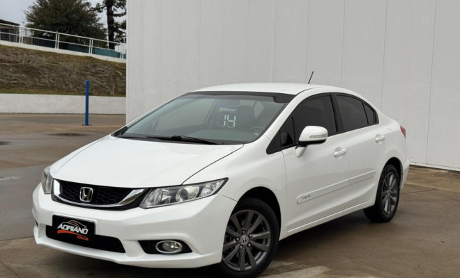 Honda Civic LXR 2.0 Aut. 2014 — Design, Conforto e Confiabilidade!
