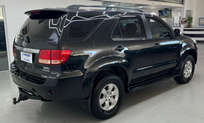 Toyota Hilux SW4 SRV D4-D 4x4 3.0 TDI Dies. Aut 2006 Diesel-6