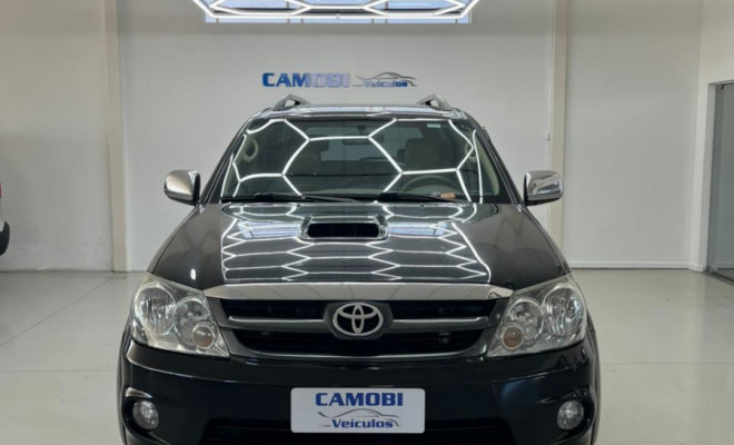 Toyota Hilux SW4 SRV D4-D 4x4 3.0 TDI Dies. Aut 2006 Diesel-0