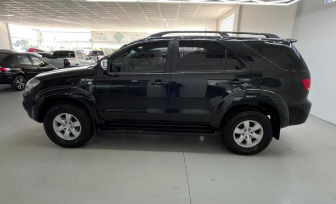 Toyota Hilux SW4 SRV D4-D 4x4 3.0 TDI Dies. Aut 2006 Diesel-2