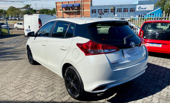 Toyota YARIS XL Plus Tech 1.3 Aut. - 2019-3