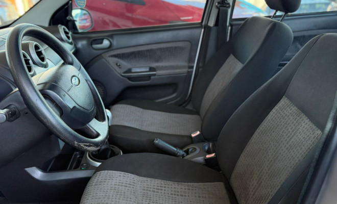 Ford Fiesta Sedan SE 1.6 8V Flex 4p 2014 Flex-3