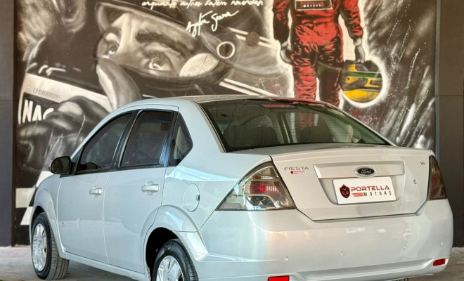Ford Fiesta Sedan SE 1.6 8V Flex 4p 2014 Flex-1