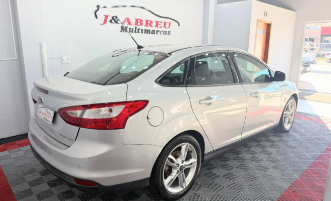 Ford Focus Sedan 2.0 16V/2.0 16V Flex 4p Aut. 2015 Flex-4