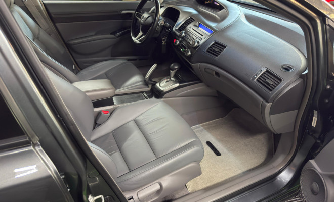 Honda Civic Sed. LXL/ LXL SE 1.8 Flex 16V Aut. 2011 Flex-7