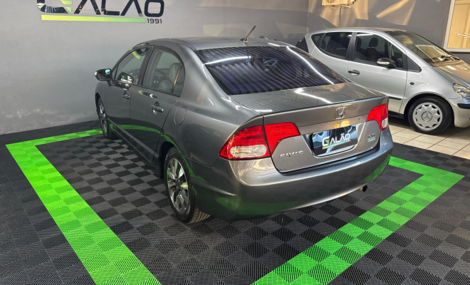 Honda Civic Sed. LXL/ LXL SE 1.8 Flex 16V Aut. 2011 Flex-1