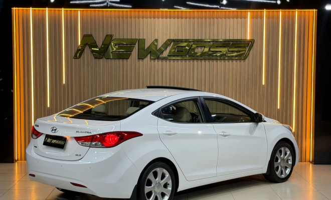 Hyundai Elantra GLS 1.8 16V Aut. 2013 Gasolina-0