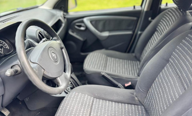 Renault SANDERO Expression Hi-Flex 1.0 16V 5p 2012 Flex-3