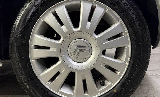 Citroën C3 GLX 1.4/ GLX Sonora 1.4 Flex 8V 5p 2011 Flex-15