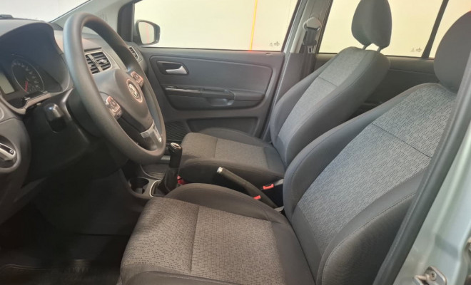 VW - VolksWagen Fox 1.6 Mi Total Flex 8V 5p 2014 Flex-14