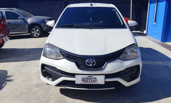 Toyota ETIOS X Plus 1.5 Flex 16V 5p Mec. 2020 Flex-4