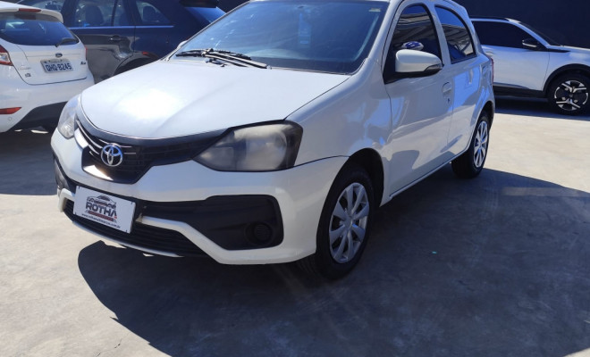 Toyota ETIOS X Plus 1.5 Flex 16V 5p Mec. 2020 Flex-1