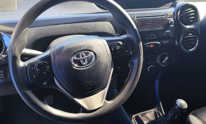 Toyota ETIOS X Plus 1.5 Flex 16V 5p Mec. 2020 Flex-7