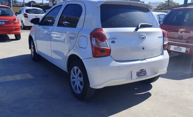 Toyota ETIOS X Plus 1.5 Flex 16V 5p Mec. 2020 Flex-2