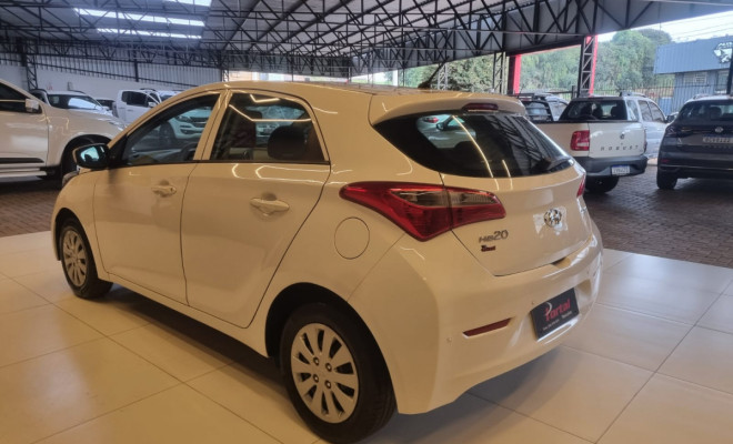 Hyundai HB20 C./C.Plus/C.Style 1.6 Flex 16V Mec. 2014 Flex-4