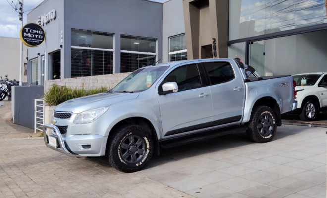 GM - Chevrolet S10 Pick-Up LT 2.8 TDI 4x4 CD Diesel 2013 Diesel-0