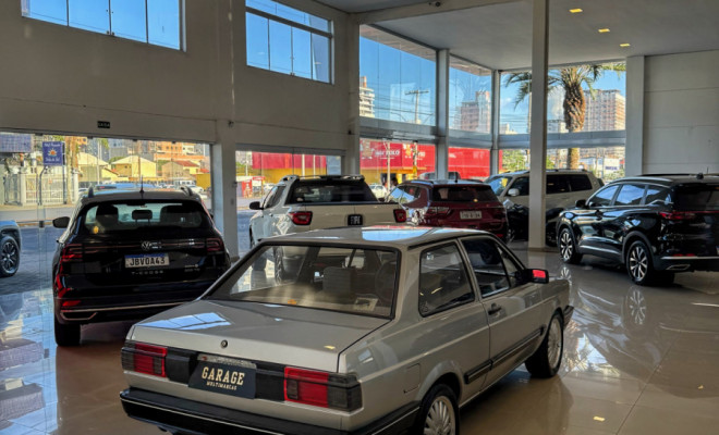 VW - VolksWagen VOYAGE GL/ Special 1.6/ 1.8 1989 Gasolina-4