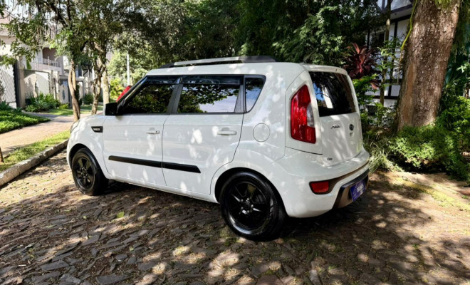 Kia Motors SOUL 1.6/ 1.6 16V FLEX Mec. 2012 Flex-12