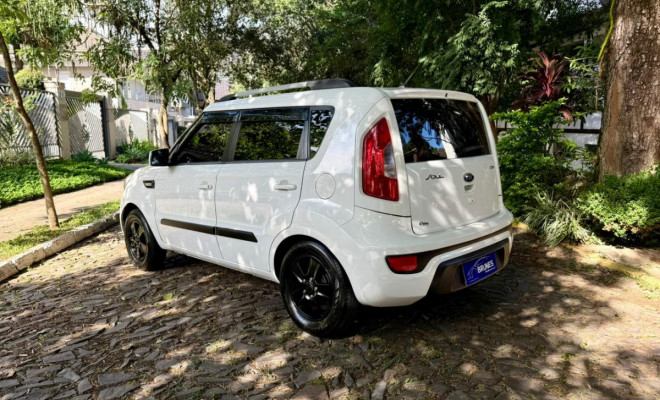 Kia Motors SOUL 1.6/ 1.6 16V FLEX Mec. 2012 Flex-13