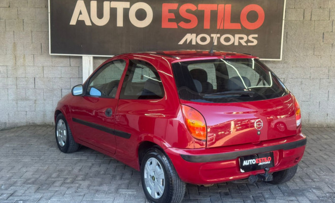 GM - Chevrolet Celta 1.0/Super/N.Piq.1.0 MPFi VHC 8V 3p 2003 Gasolina-1
