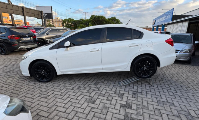 Honda Civic Sedan LXS 1.8/1.8 Flex 16V Aut. 4p 2014 Gasolina-9