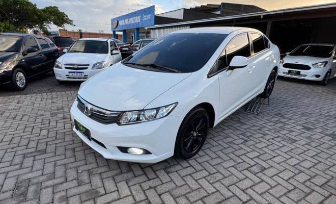 Honda Civic Sedan LXS 1.8/1.8 Flex 16V Aut. 4p 2014 Gasolina-0