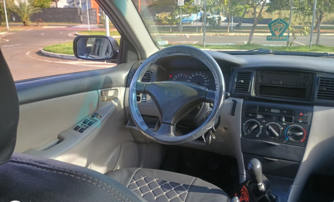 Toyota Corolla XLi 1.6 16V 110cv Mec. 2003 Gasolina-6