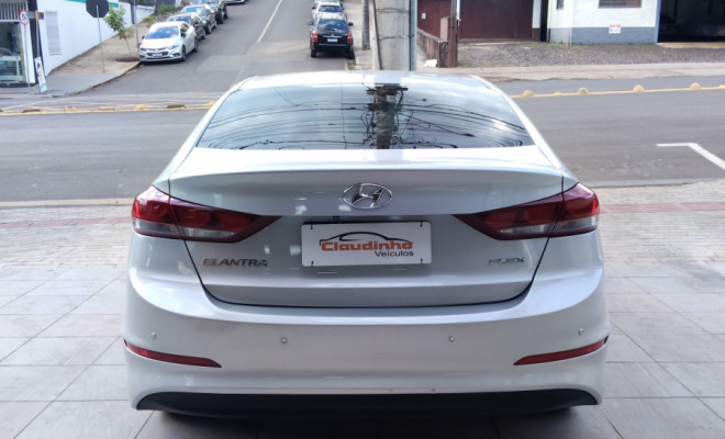 Hyundai Elantra 2.0 16V Flex Aut. 2017 Flex-4