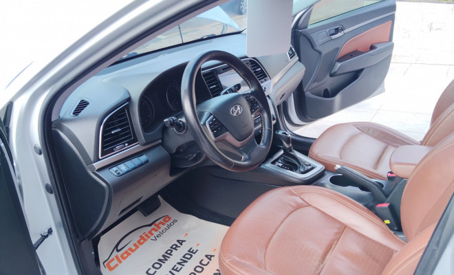 Hyundai Elantra 2.0 16V Flex Aut. 2017 Flex-9