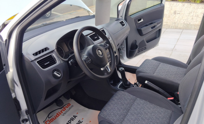 VW - VolksWagen Fox 1.0 Mi Total Flex 8V 5p 2014 Flex-9