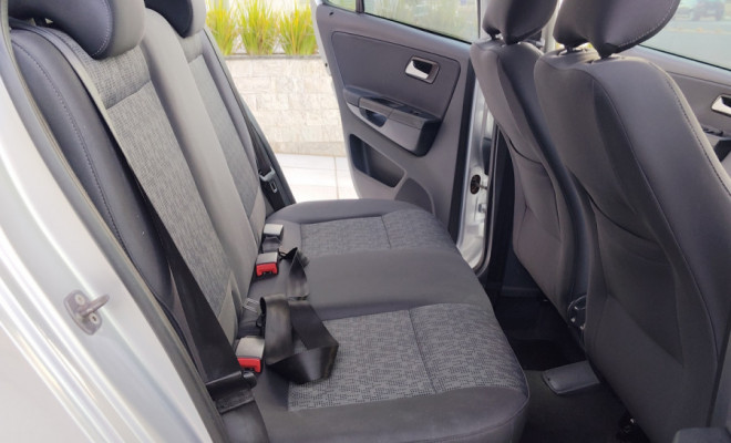 VW - VolksWagen Fox 1.0 Mi Total Flex 8V 5p 2014 Flex-12