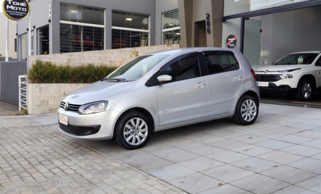 VW - VolksWagen Fox 1.0 Mi Total Flex 8V 5p 2014 Flex-0