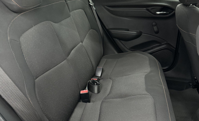 Chevrolet ONIX HATCH LT 1.4 8V FlexPower 5p Mec. 2015-7