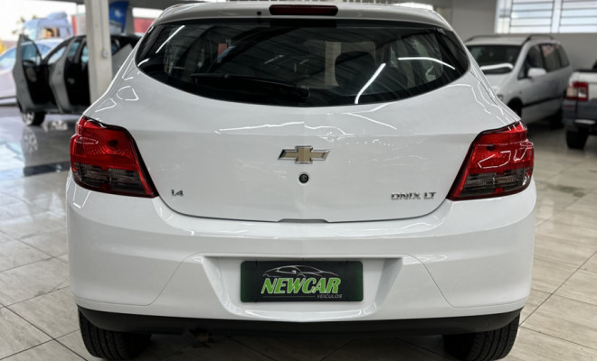 Chevrolet ONIX HATCH LT 1.4 8V FlexPower 5p Mec. 2015-3