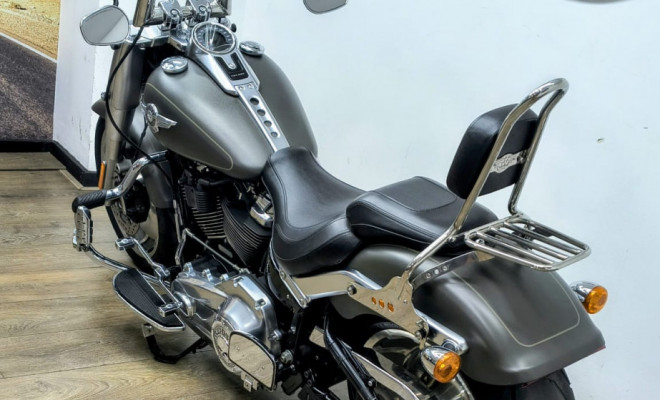 HARLEY-DAVIDSON FAT BOY FLFB 2019 Gasolina-9