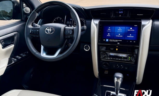 Toyota Hilux SW4 Diamond 2.8 TB 4x4 Die. Aut. 2025 Diesel-2