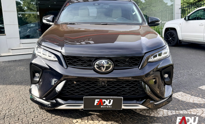 Toyota Hilux SW4 Diamond 2.8 TB 4x4 Die. Aut. 2025 Diesel-0