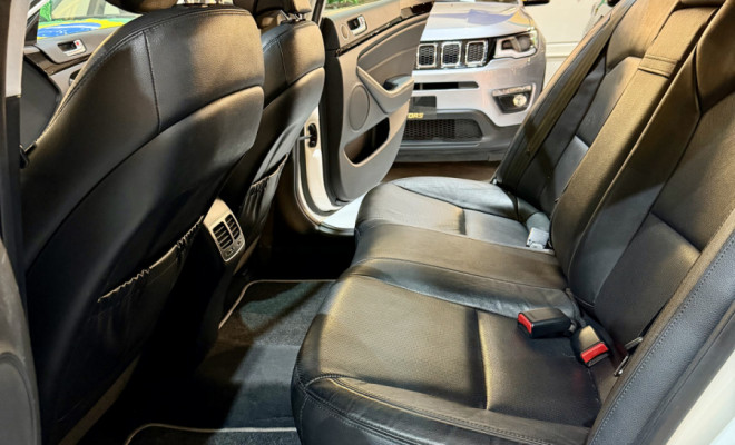 Kia Motors CADENZA EX 3.5 V6 24V Aut. 2014 Gasolina-7