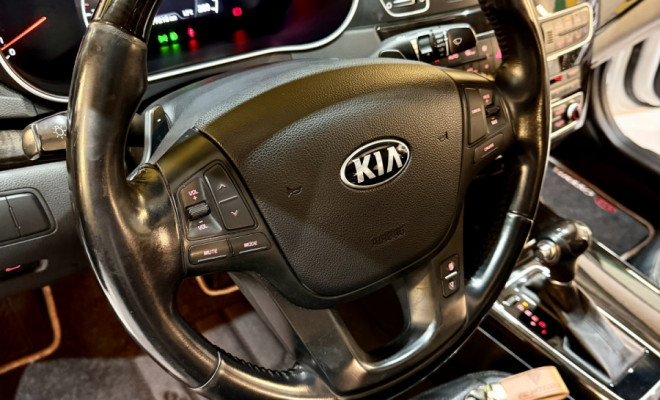 Kia Motors CADENZA EX 3.5 V6 24V Aut. 2014 Gasolina-10