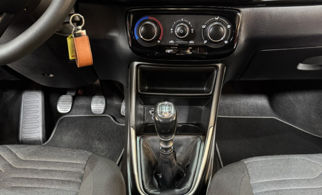 Fiat Strada Volcano 1.3 Flex 8V CD 2025 Flex-13